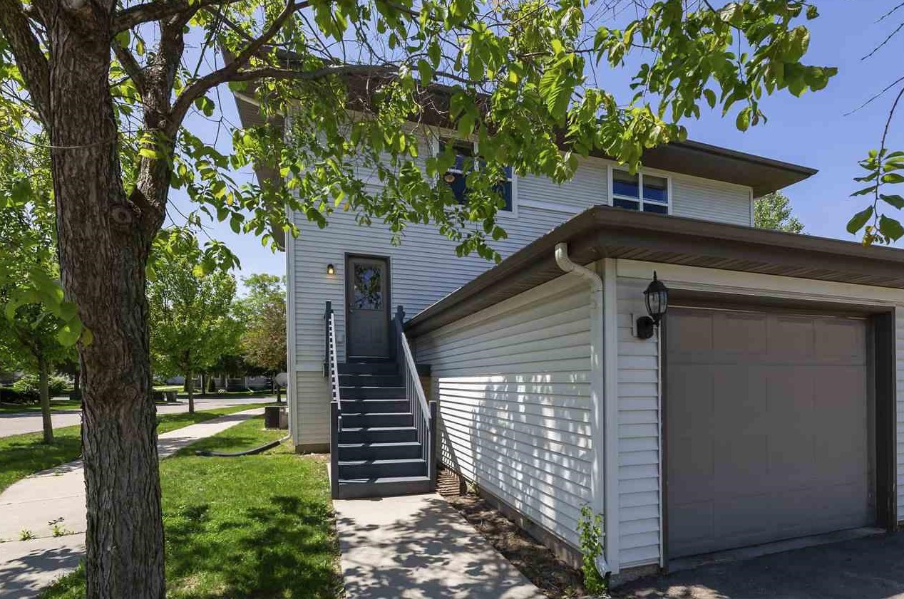 4813 Freese Ln, Madison WI  53718-6970 exterior