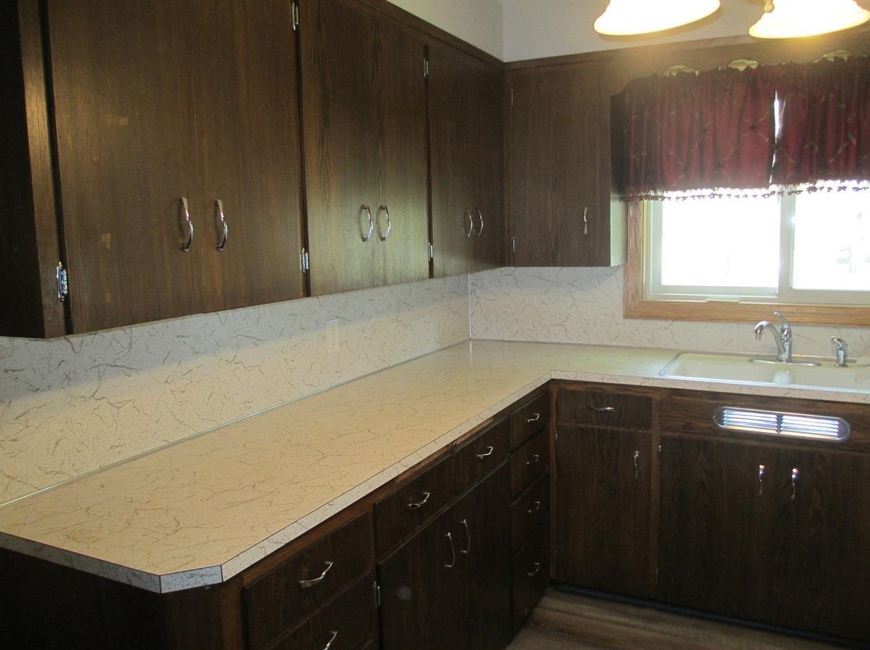 2608 S Wittman Ave, Marshfield, WI 54449