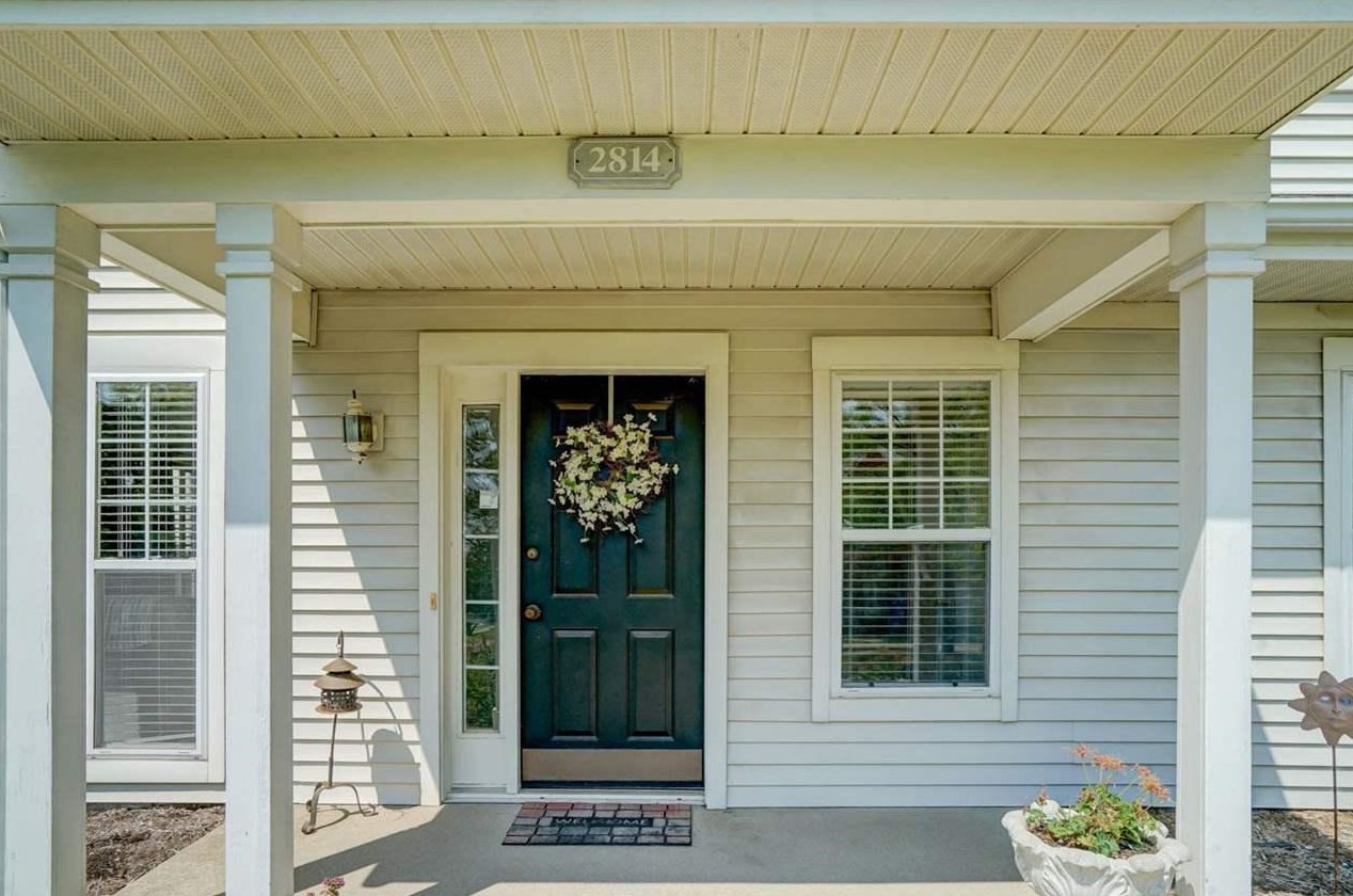 2814 Holborn Cir, Madison, WI 53718-7924