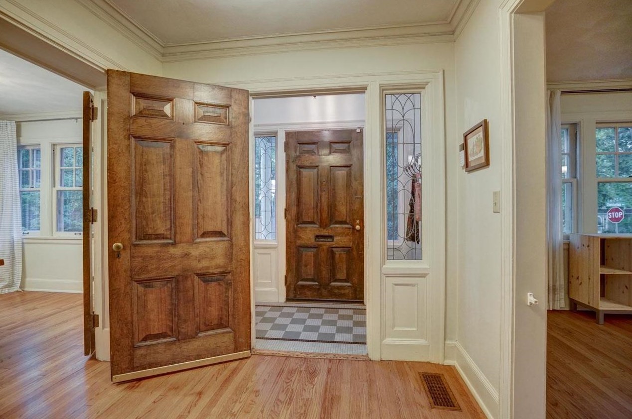 2101 Chamberlain Ave, Madison, WI 53726-3969