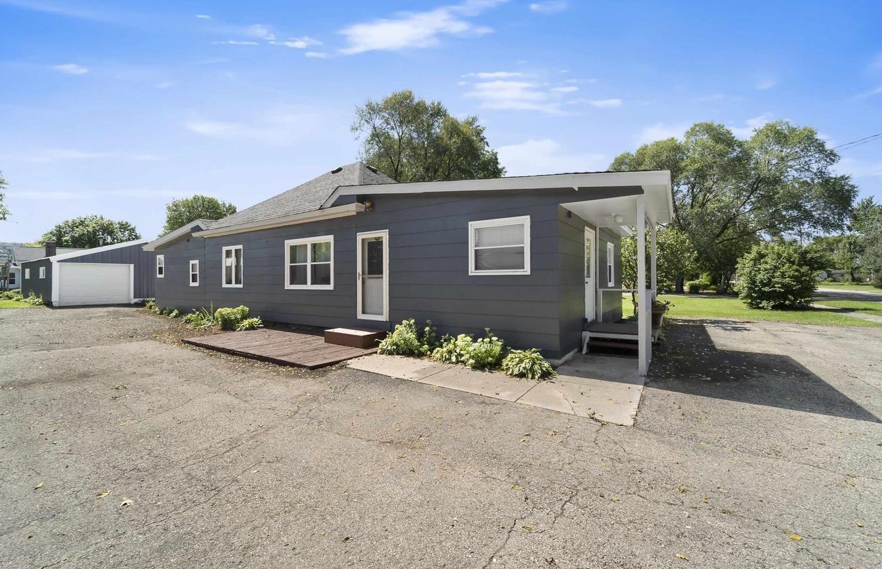829 South St, Arena, WI 53503-9673