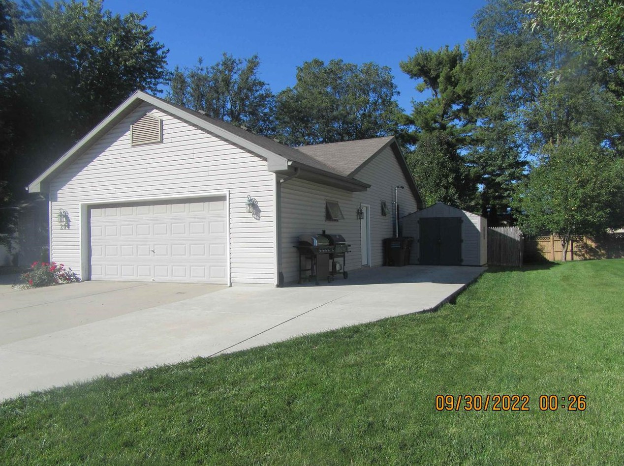 204 Wildfire Ln, Milton, WI 53563-1695