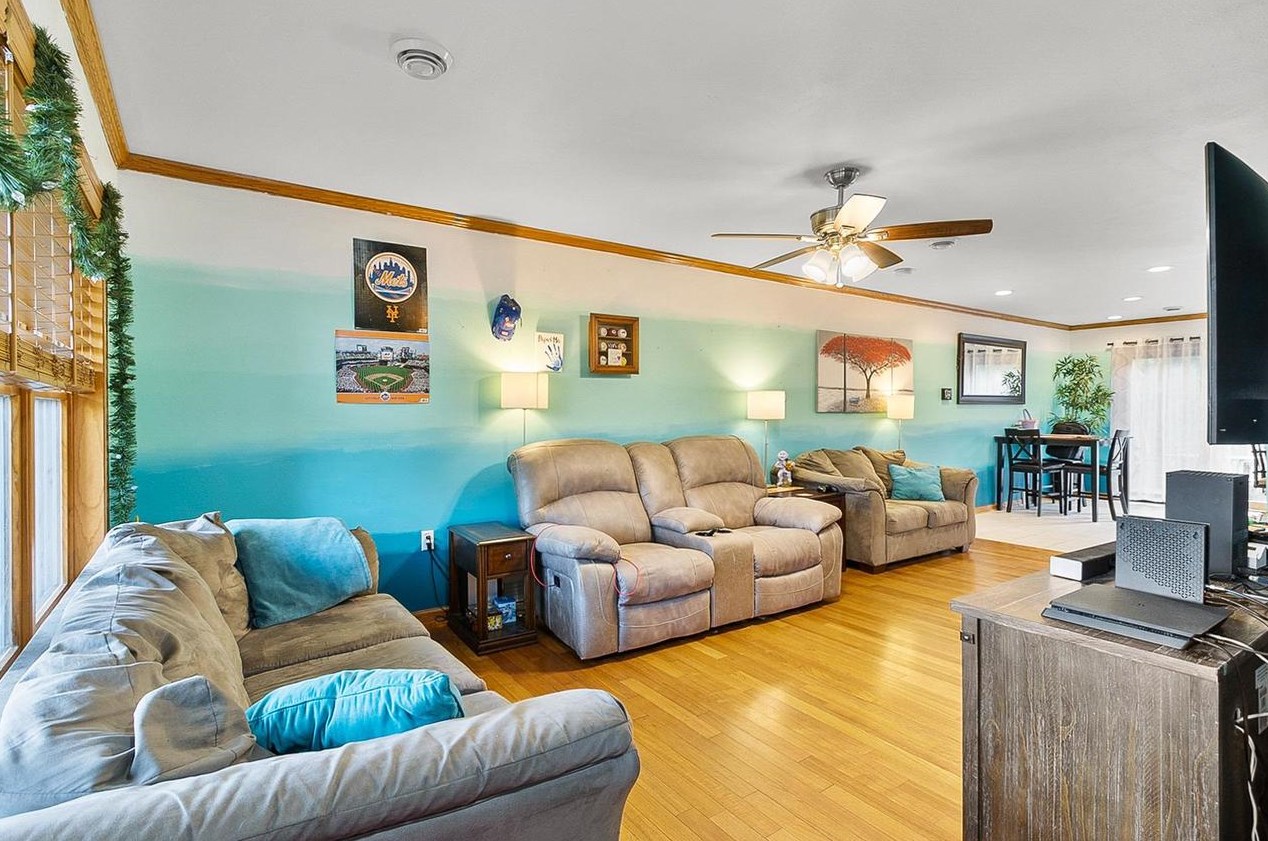 403 David Cir, Arena, WI 53503-9562