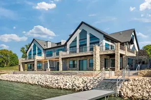 216 Lakeview Ln, Beaver Dam, WI 53916 - Photo 1