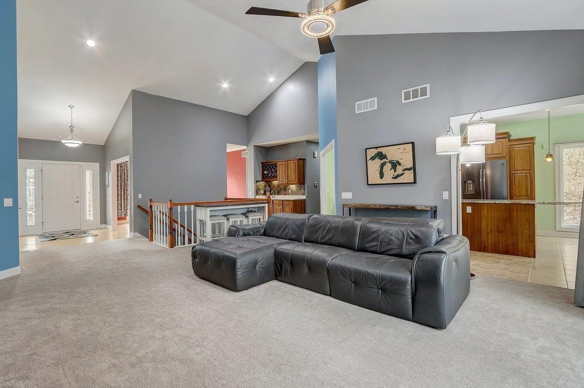 43 Hawk Feather Cir, Madison WI  53717-2744 exterior