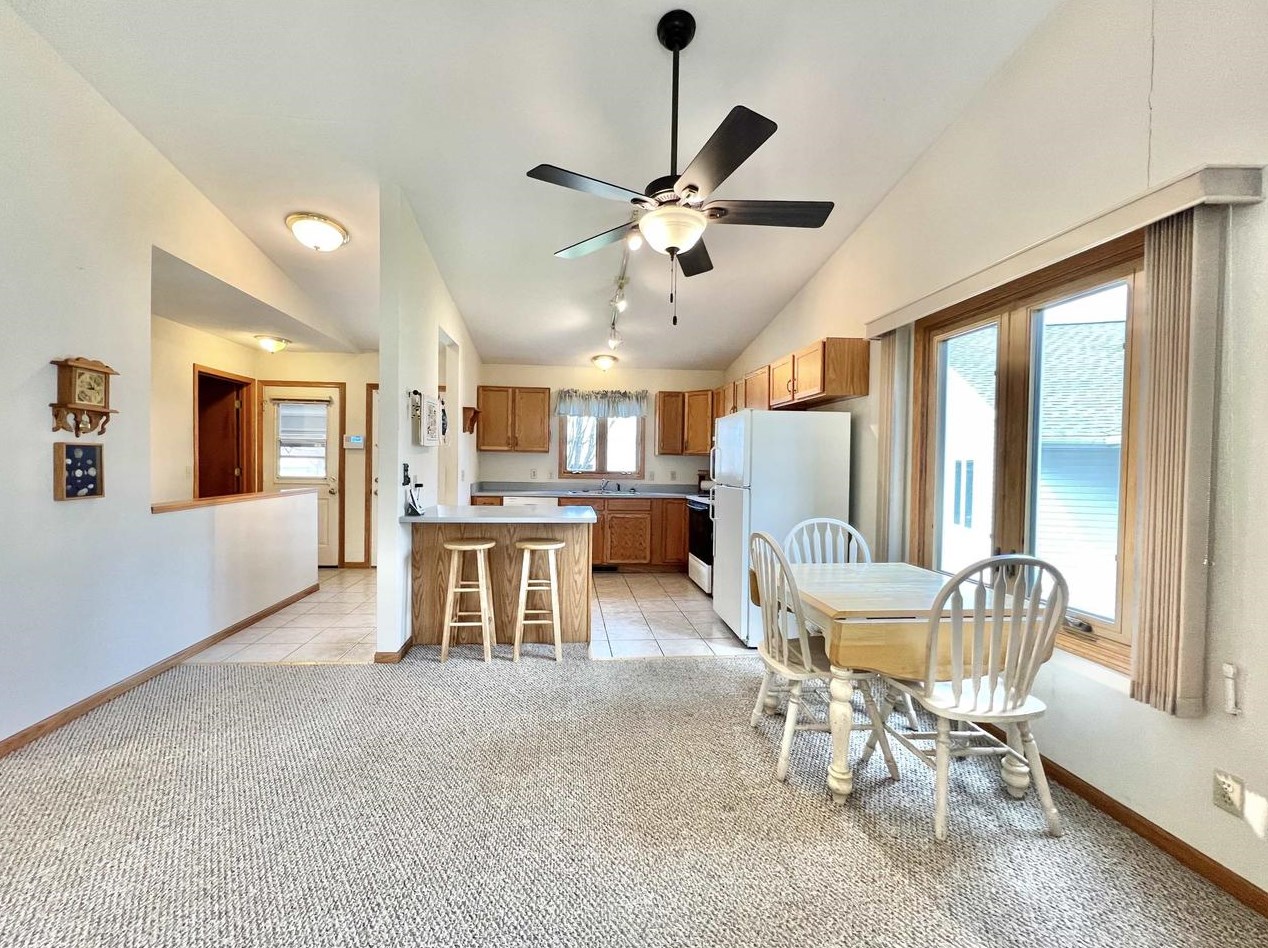 2422 Heather Ter, Beloit, WI 53511-7000