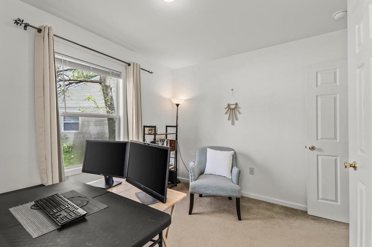 81 Craig Ave, Madison WI  53705-1335 exterior
