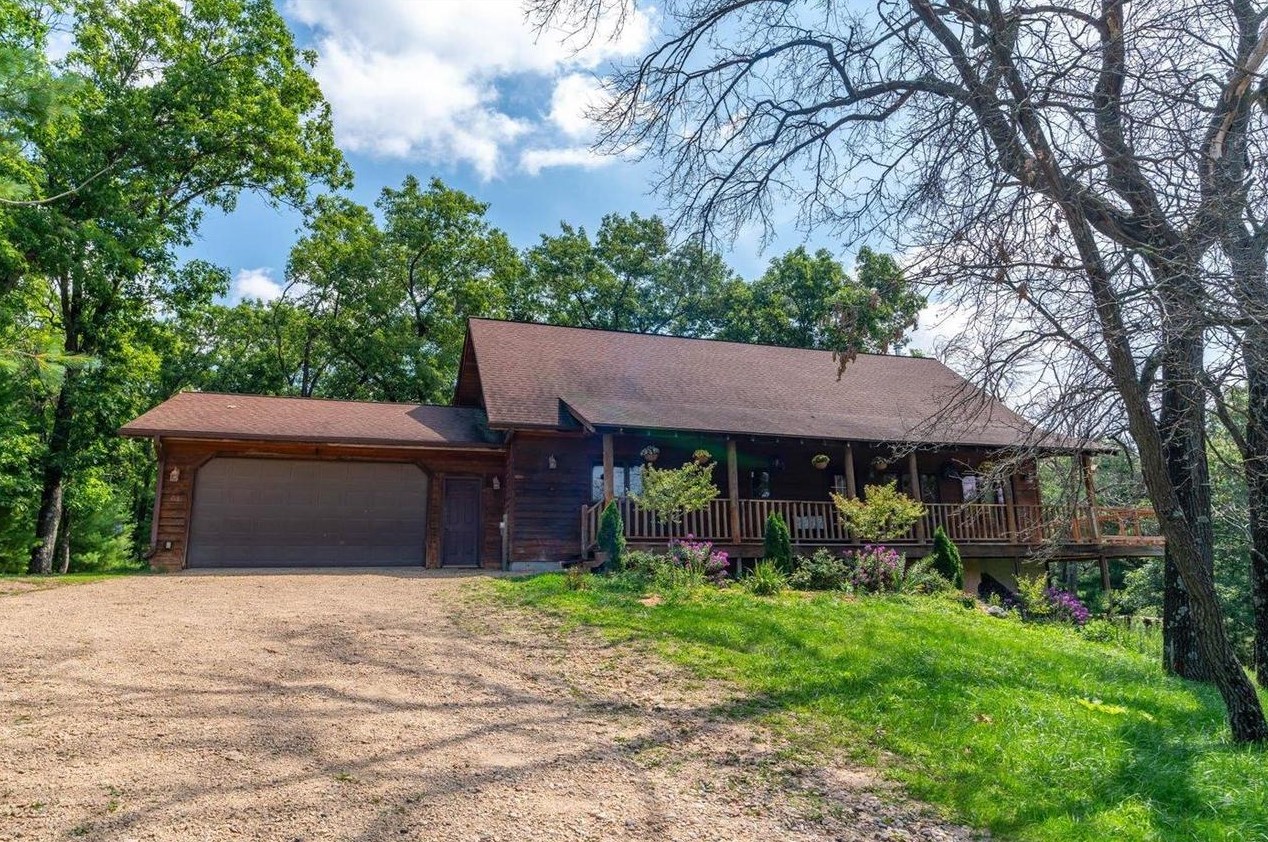 4184 8th Ave, Wisconsin Dells, WI 53965