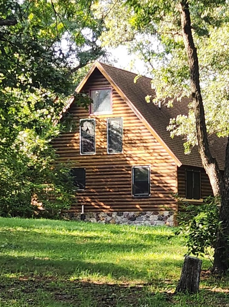 6820 Demby Rd, Arena, WI 53503-9312