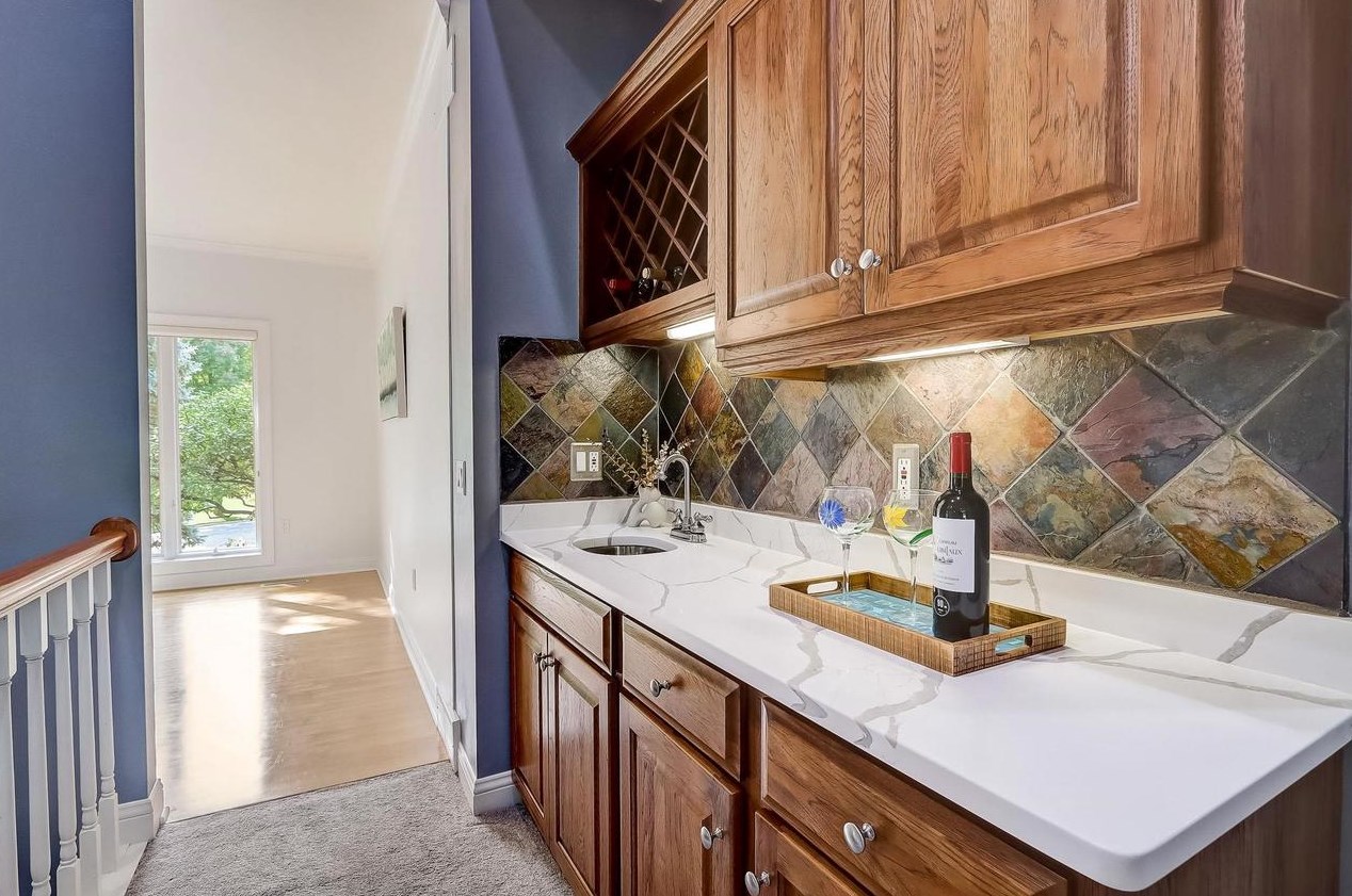 43 Hawk Feather Cir, Madison WI  53717-2744 exterior
