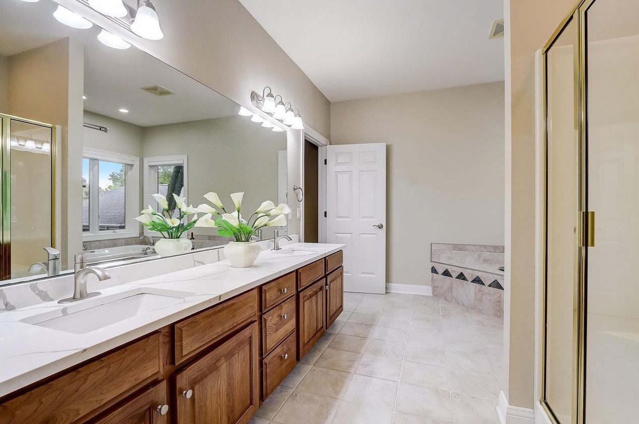 43 Hawk Feather Cir, Madison WI  53717-2744 exterior