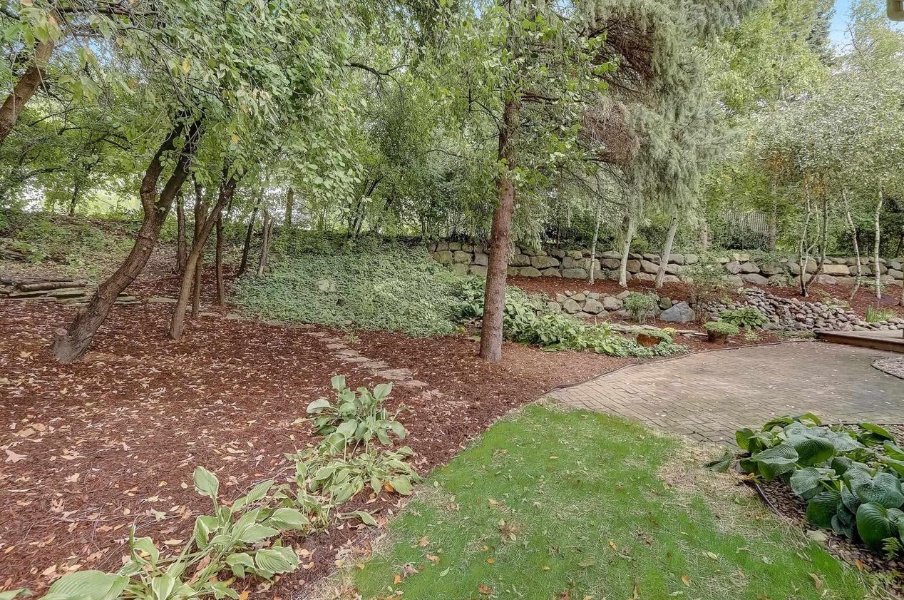43 Hawk Feather Cir, Madison WI  53717-2744 exterior