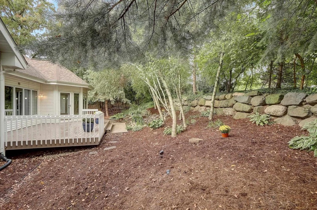 43 Hawk Feather Cir, Madison WI  53717-2744 exterior
