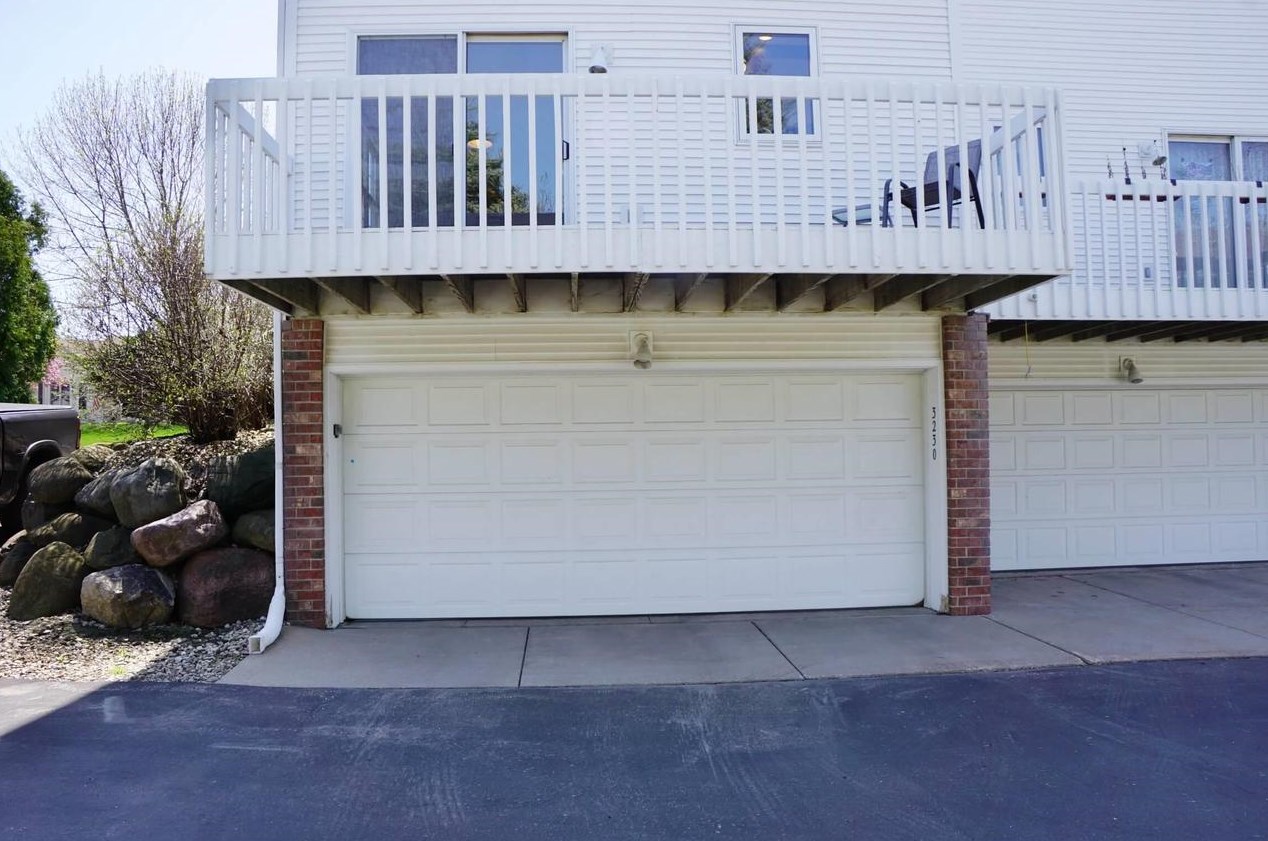3230 Dorchester Way, Madison WI  53719-4846 exterior