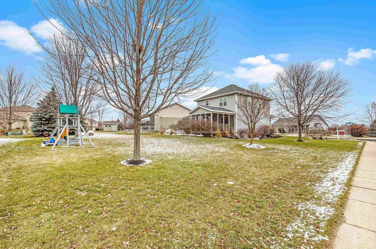 604 Willow Brook Trail, Sun Prairie, WI 53590