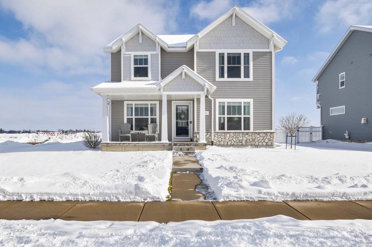511 S Musket Ridge Dr, Sun Prairie, WI 53590