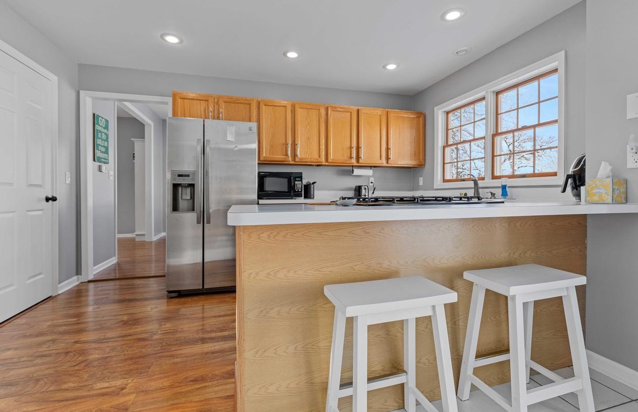 205 Nicholas Dr, Delavan WI  53115-2249 exterior