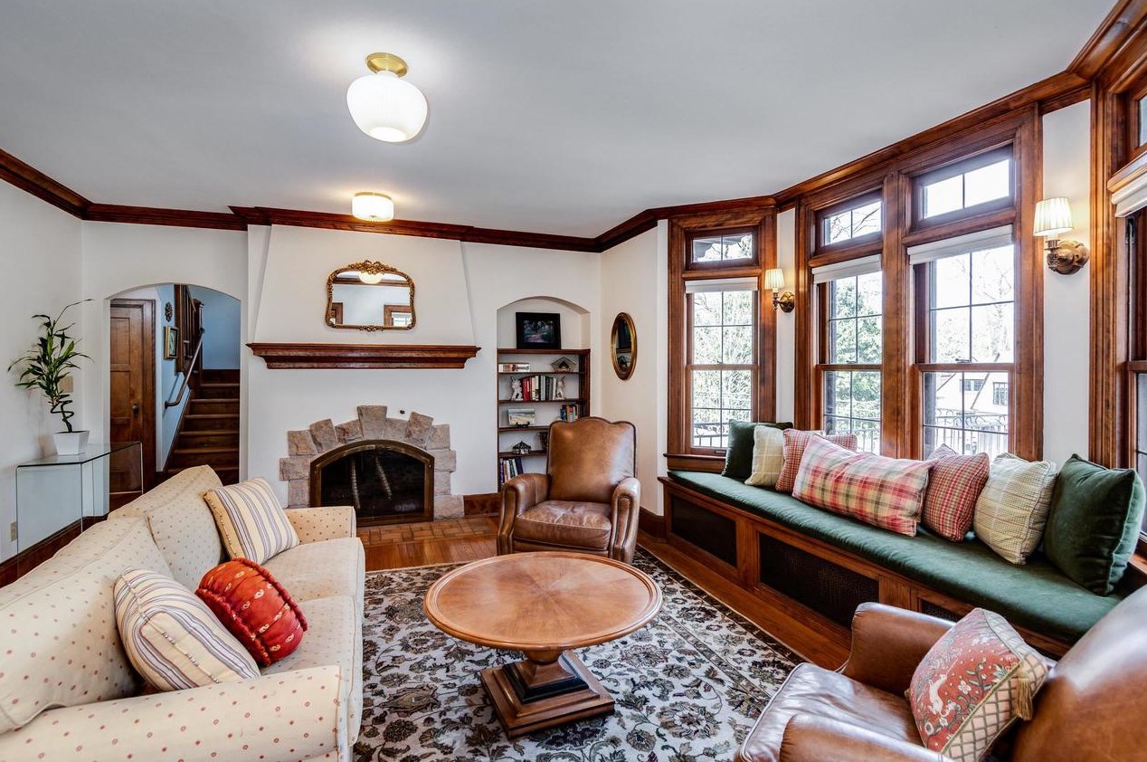 3405 Crestwood Dr, Madison, WI 53705