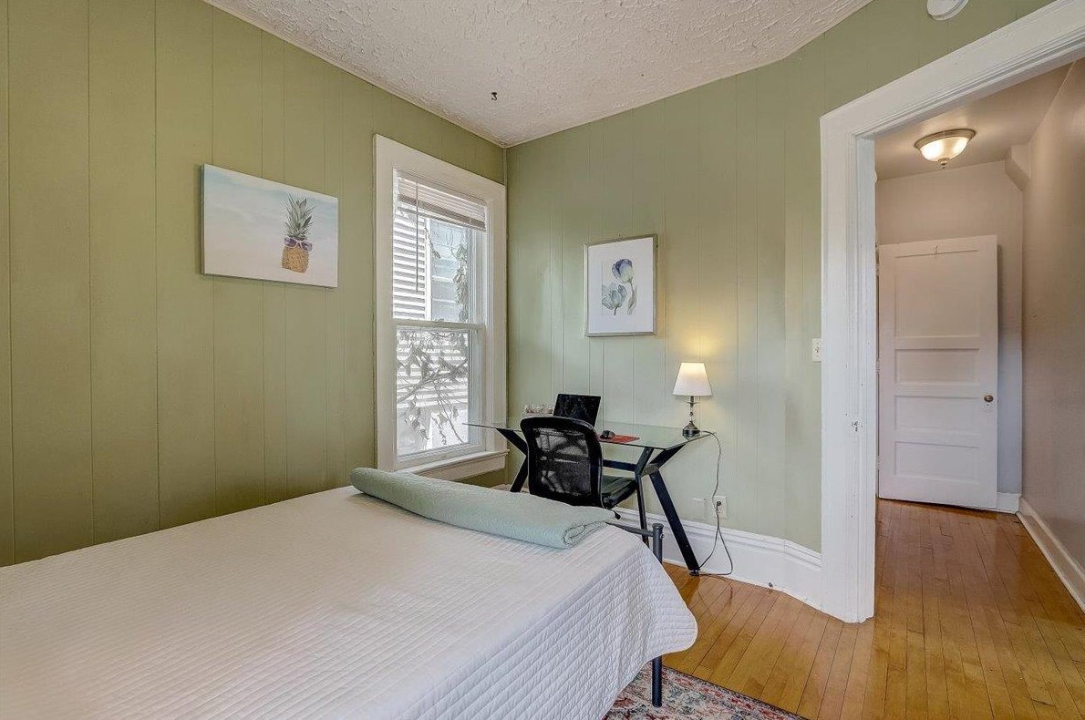 214 Henry St, Madison WI 53703-3608 exterior