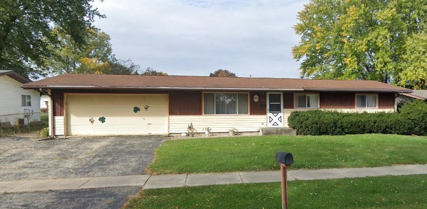 2633 10th Ave, Monroe, WI 53566
