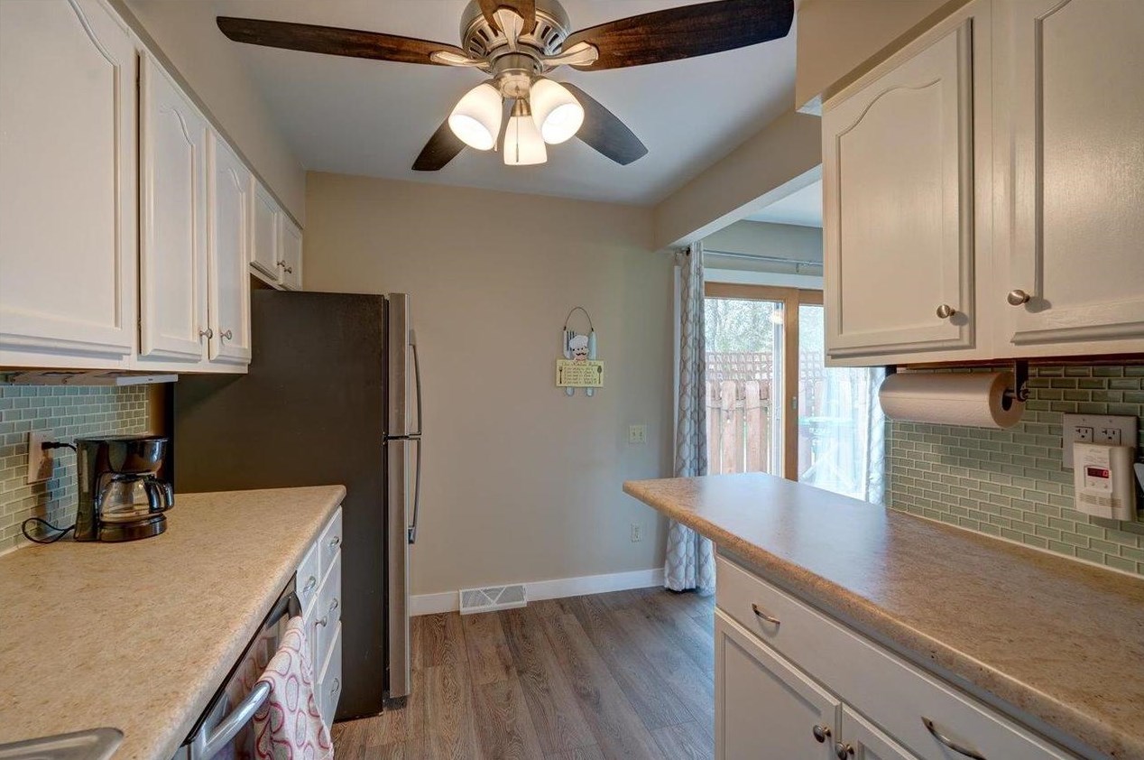6532 Offshore Dr, Madison WI  53705-4234 exterior
