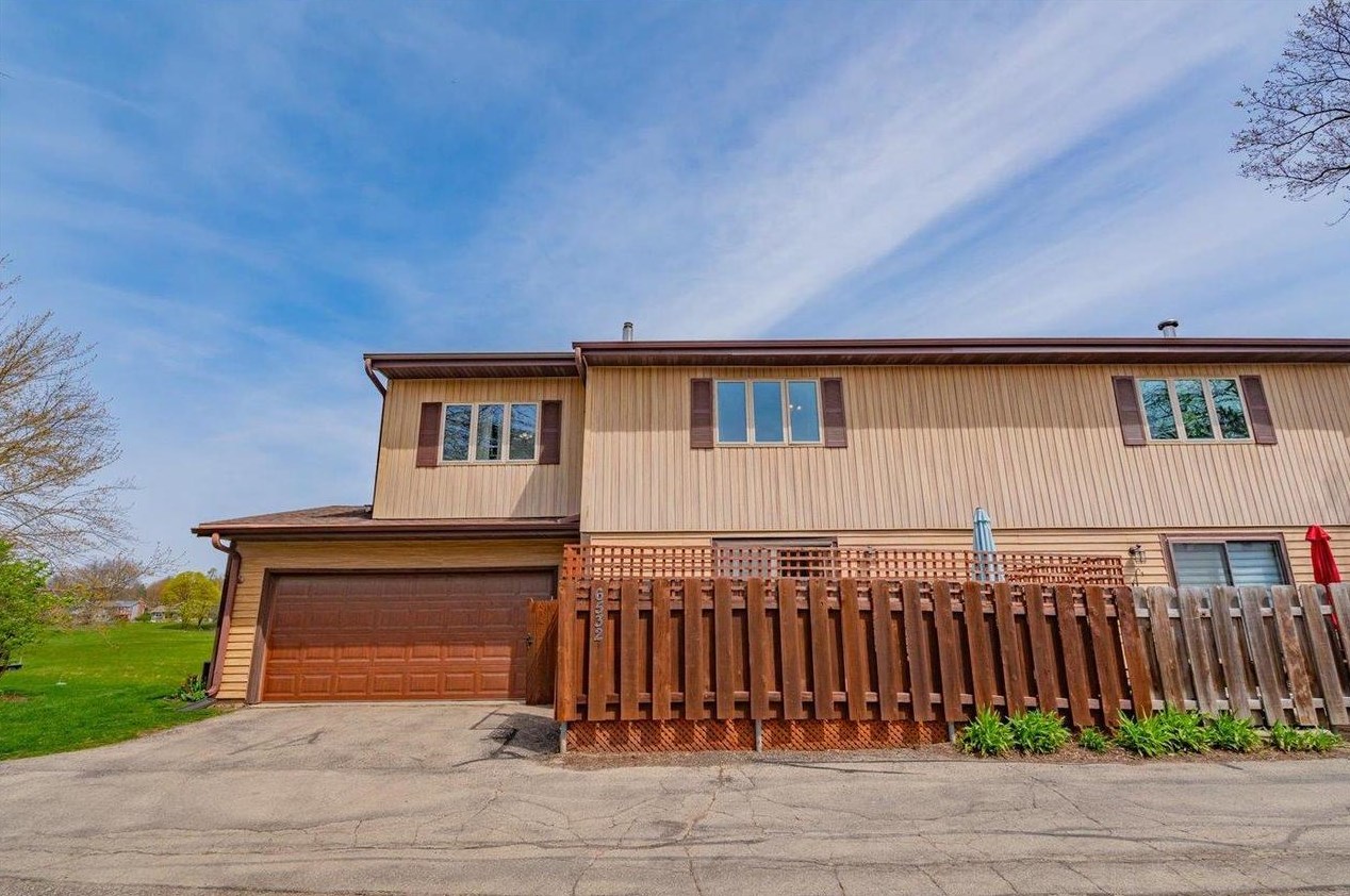 6532 Offshore Dr, Madison WI  53705-4234 exterior