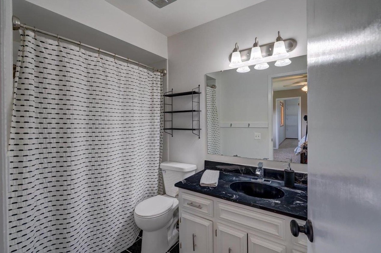 6532 Offshore Dr, Madison WI  53705-4234 exterior
