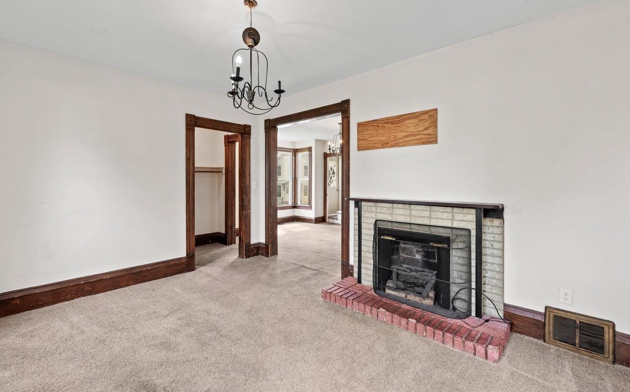 406 N Lincoln Ave, Beaver Dam, WI 53916