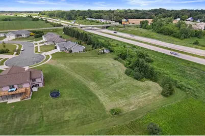100 Honeycrisp Drive, Beaver Dam, WI 53916 - Photo 6