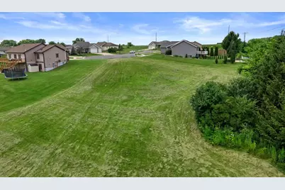 100 Honeycrisp Drive, Beaver Dam, WI 53916 - Photo 8
