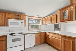 2701 E Main St, Reedsburg, WI 53959 - Photo 10