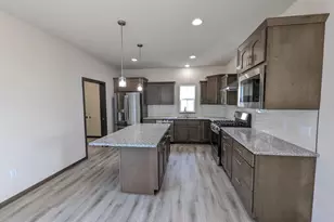 44 Windflower Wy, Mount Horeb, WI 53572 - Photo 14