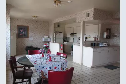 103 E Maple Avenue, Beaver Dam, WI 53916 - Photo 10