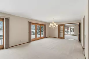 E12805 W Point Dr, Merrimac, WI 53561 - Photo 4