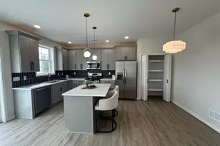 3154 S Bartells Dr, Beloit, WI 53511 - Photo 10