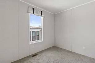 10211 W Greenfield Ave, West Allis, WI 53214 - Photo 10