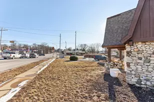 608 N Grandview Blvd, Waukesha, WI 53188 - Photo 30