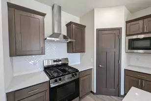 6654 Redpoll Rd, Middleton, WI 53562 - Photo 6