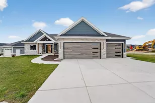 4098 Hanover Dr, DeForest, WI 53532 - Photo 2