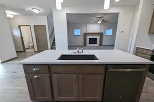 6640 Linnet Ln, Middleton, WI 53562 - Photo 10