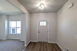 6631 Junco Dr, Middleton, WI 53562 - Photo 2