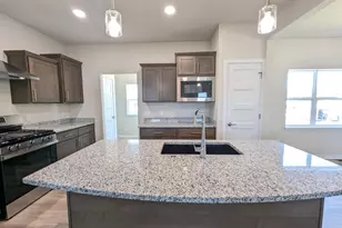 6631 Junco Dr, Middleton, WI 53562 - Photo 12