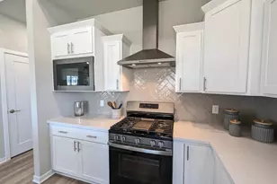 6667 Redpoll Rd, Middleton, WI 53562 - Photo 10