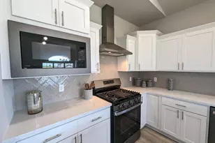 6667 Redpoll Rd, Middleton, WI 53562 - Photo 6