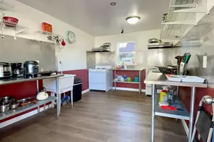 410 Wisconsin Ave, Wisconsin Dells, WI 53965 - Photo 10