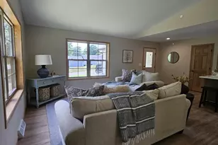 915 Sutherland Ave, Janesville, WI 53545 - Photo 4