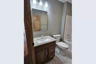 915 Sutherland Avenue, Janesville, WI 53545 - Photo 24