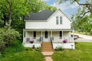 145/147 E Montello St, Montello, WI 53949 - Photo 2