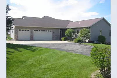 N4723 Ridgeview Drive, Portage, WI 53901 - Photo 2