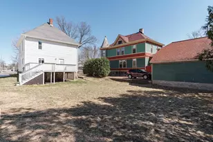 648 E Main St, Reedsburg, WI 53959 - Photo 6